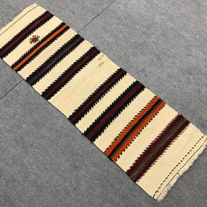 Vintage Wollteppich, Gestreifter kleiner Kelim Teppich, Türkischer Teppich, Türmatte, Minimalistischer Teppich Läufer, 40x50 cm