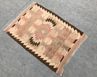Small Neutral Kilim Rug: 2.3x3.2 ft, Turkish Wool, Zigzag Design