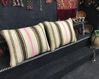 Vintage Turkish Kilim Pillow Cover Set: Boho Lumbar Cushion (15&quot; x 20&quot;)