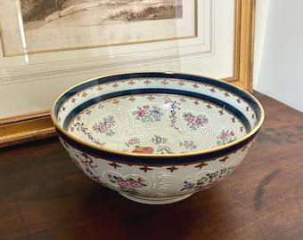 Vintage Samson Armorial Porcelain Bowl, French Chinoiserie Hand Painted Coat of Arms