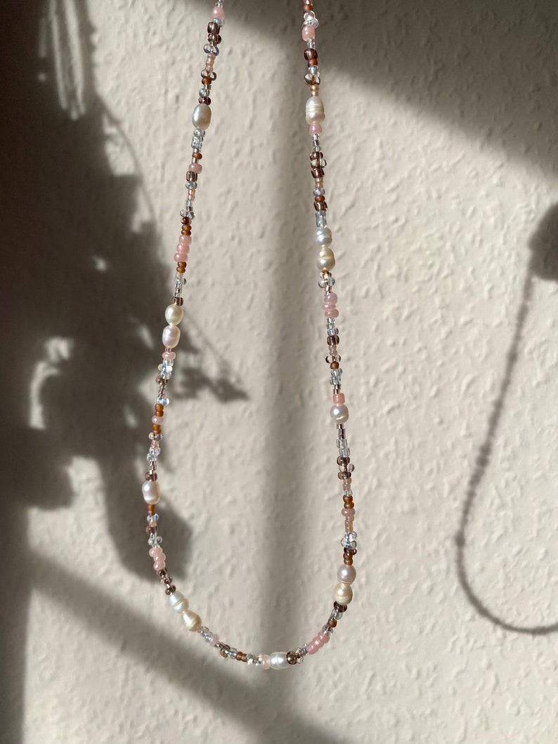 Perlenkette mit Süßwasserperlen / Süßwasserperlen Halskette Bild 6