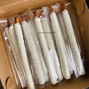 1 Dozen White Chocolate Covered Pretzel’s! HEAT SENSITIVE! Please read messages for delivery updates!