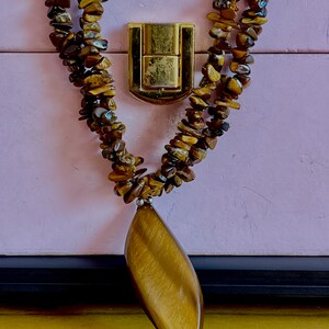 Natural Tiger Eye Smooth Uncut Chips Gemstone Beads Loose Beads Tiger Eye Nugget Uncut Jewelry Making Crafts in necklace for best design