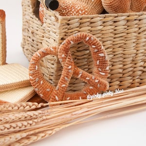 Bakkerijproducten speelset haakpatroon afbeelding 3
