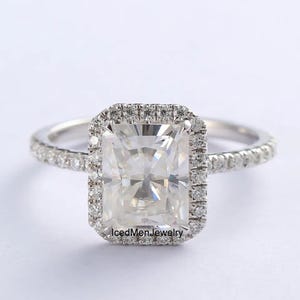 Radiant Cut Halo Ring, 3 CT Radiant Cut Moissanite Engagement Ring, 14K White Gold Halo Wedding Ring, Moissanite Promise Ring for Wedding