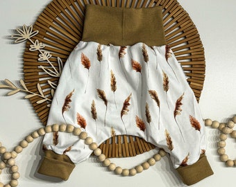 Baby Pumphosen mit Pampasgrad in zarten Erdtönen - luftige Babykleidung - Geschenk zur Geburt - ein absolutes MUST HAVE - Gr. 44-110