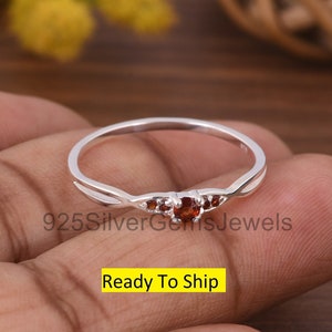 100% Real Red Garnet Ring, Trilogy Rings, 925 Sterling Silver Ring, January Birth Month Healing Garnet Ring, Vintage Engagement Love Rings.