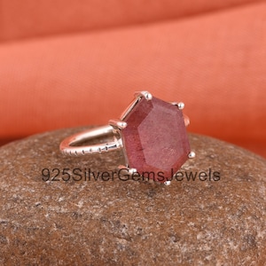 Hexagon Strawberry Quartz Ring, Hexagon gemstone ring, hexagon engagement ring, strawberry quartz ring, hexagon ring, strawberry quartz.