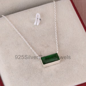 Elegant Green Emerald Necklace Pendant, 925 Silver Jewelry, Baguette Shaped Gemstone Necklace, Adjustable Chain May Birthstone Pendent.