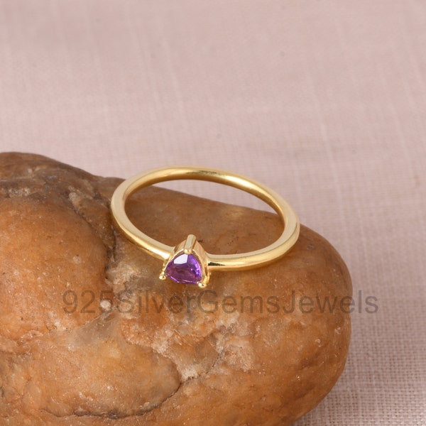 14K Gold Genuine Amethyst with Diamond Ring-February Birthstone-Purple Stone Ring-Tiny Stacking Ring-Gift for Her-Dainty Gold Ring for Muma.