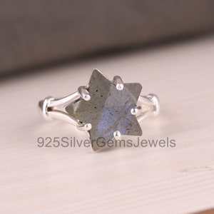 Natural Labradorite Star Cut Ring, 925 Sterling Silver Ring, Blue Fire Ring, Star Handmade Ring, Beautiful Prong Set Ring for Women Gift.