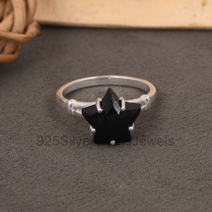 Natural Black Onyx Ring, 925 Sterling Silver Ring, Black Star Ring, Black Onyx Wedding Ring, Handicraft Silver Ring, Gift for Love & Crush.
