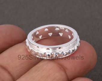 Spinner Ring, Minimalist Spinner Ring, Meditation Ring, Worry Ring, Handmade Silver Spinning Ring, Fidget Ring, Tringle Pattern Spinner Ring