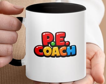 P.E. Coachmok | Leuke bubbelletters koffiekop voor gymleraar