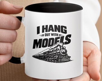 Mok modeltrein | Grappig 'I Hang Out With Models'-koffiekopje, cadeau spoorweghobbyist