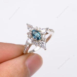 Paraiba Tourmaline Ring-Oval Cut Gemstone-925 Sterling Silver-jewelry for her-Promise Ring-valentine giftt-Engagement Ring-Wedding gift