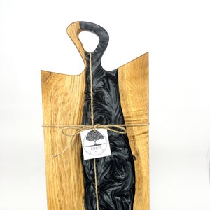 Wooden Oak Resin River Epoxy Serving Tray | Board with a handle | Epoxy Wood Slab for Serving Tray | Charcuterie board | Resin Board |