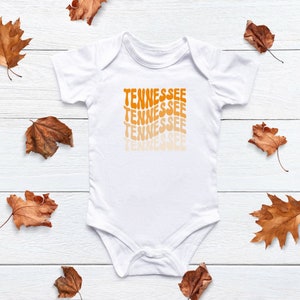 TENNSEEE Onesie / Volunteers Infant Bodysuit / Sports Team Outfit / Baby Vols / Manga corta / NB a 24 meses