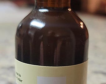 Organic Paracress Oil: Nature's Botox, Firming Skin