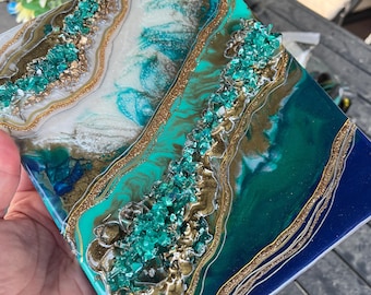 Resin Geode Wall Art/Blue & Green wall art/resin wall hanging/Ocean Geode Wall art/Blue Resin art /Turquoise wall art