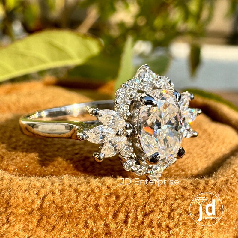 Marquise and Round Halo Ring, Oval Halo Wedding Ring, Oval Halo Bridal Ring, Oval Halo Engagement Ring