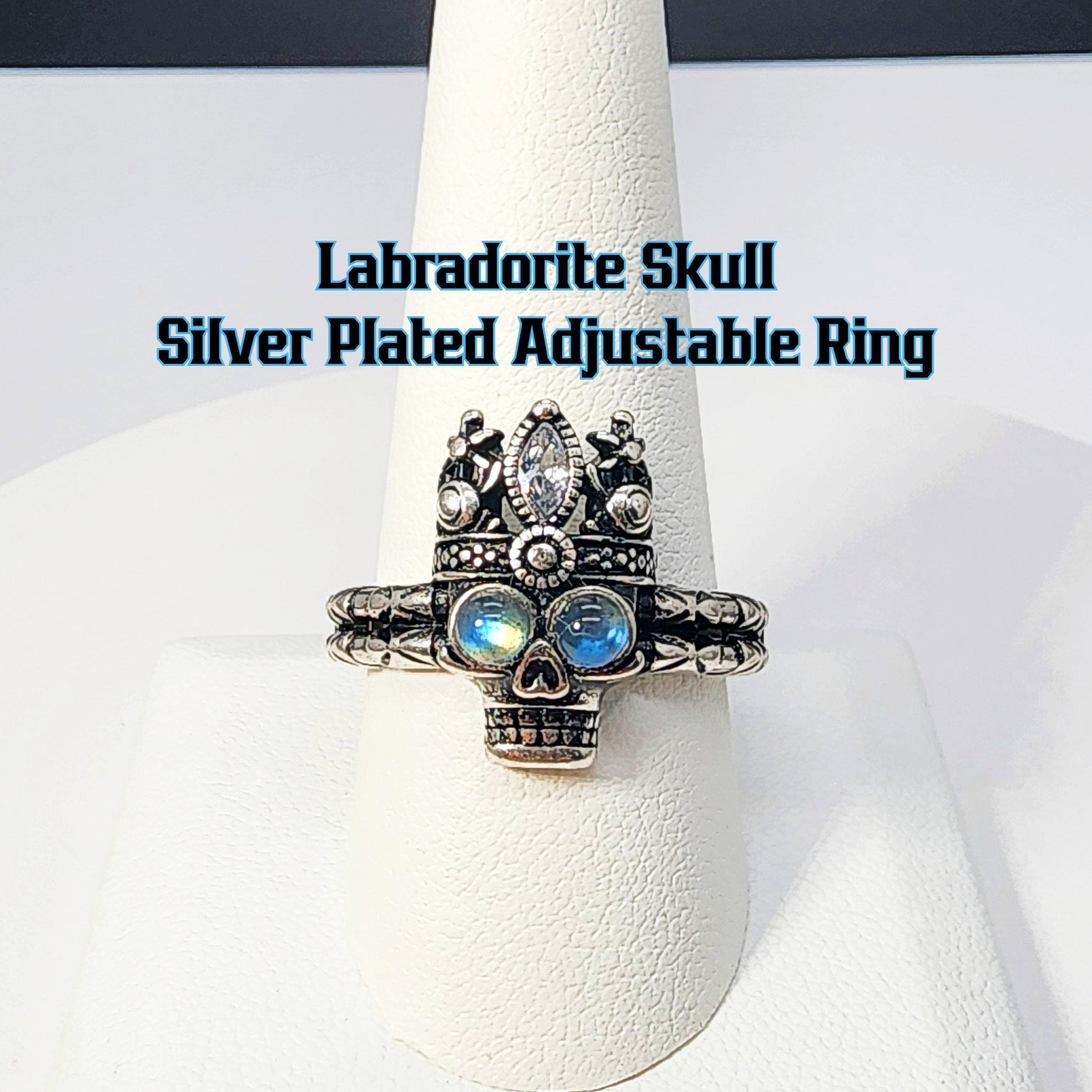 Bertha Skull Labradorite Ring Bertha Skull Labradorite Ring