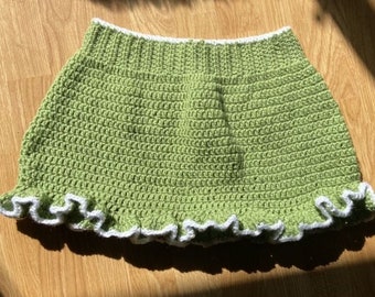 Patrón de minifalda de crochet con volantes