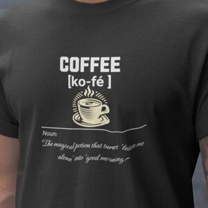 Definição engraçada de café SVG, download digital de ditados sarcásticos sobre café para canecas, camisetas, citações de café em PNG e SVG, clipart de café,