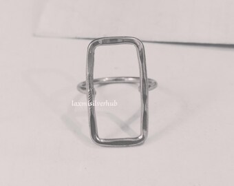 Hamrad sterlingsilverring med öppen rektangel, geometriska smycken