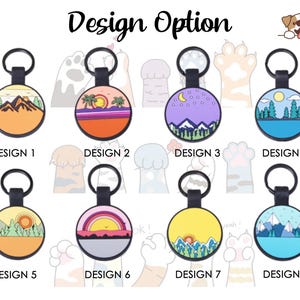 Puede incluir: Una colecci&oacute;n de ocho dise&ntilde;os redondos de etiquetas para mascotas, cada uno con una escena de paisaje diferente. Los dise&ntilde;os incluyen monta&ntilde;as, puestas de sol, palmeras y noches estrelladas. Cada etiqueta tiene un lazo negro para sujetar y el texto "Design Option" en la parte superior.