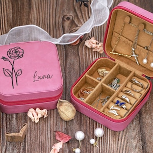 Custom Little Jewelry Travel Case,Personalized Engrave Leather Jewelry Box,Birth Flower Jewelry Travel Case,Maid of Honor Gift,Birthday Gift