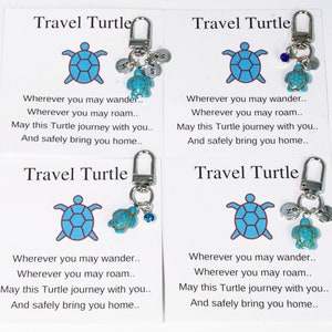 Llavero de tortuga de viaje personalizado con letra y piedra de nacimiento, llavero de tortuga, amuleto de buena suerte de viaje, viajes seguros, encanto de bolsa de tortuga imagen 2