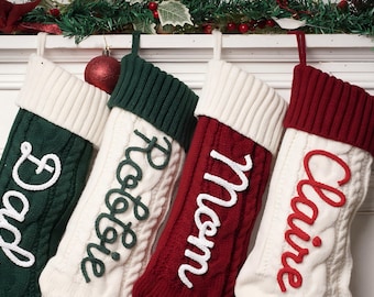 Gepersonaliseerde gebreide kerstsok: 2025 kerstfamiliekousen, gebreide kerstsokken met naam, monogramsok, vakantiedecor