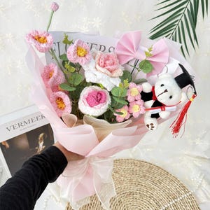 Crochet Blumenstrauß Handmade Fertige Produkt Graduierung Bär Bouquet Geschenk für Jahrestag, Geburtstag, Hochzeiten, Freundin, Muttertagsgeschenk