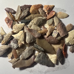 Stone Age Neolithic Arrowhead Artifacts - Average quality and fragments