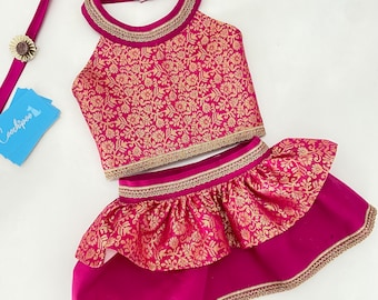 Fleurs fuchsia Lehenga Choli - Costume ethnique pour animaux de compagnie pour chats et chiens