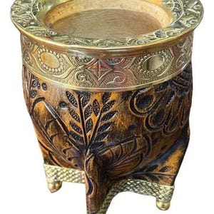 Argentinian Mate Imperial Diseño Exclusivo Cuero Labrado Con Base Bolitas Bronce Premium Leather Yerba Mate Gourd, Mate Cup Argentina