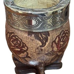 Argentinian Mate Imperial Flor De Rosa Virola Alpaca Cincelada Premium Exclusive design Argentine Mate Cup