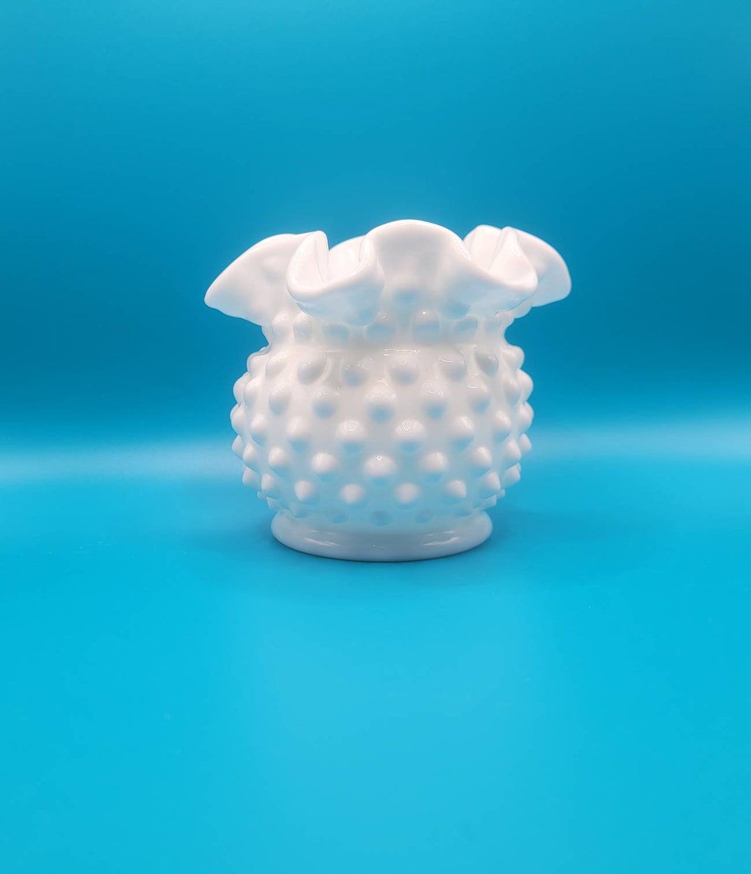 Vintage Fenton Hobnail Milk Glass Vase With Ruffled Edges Excellent