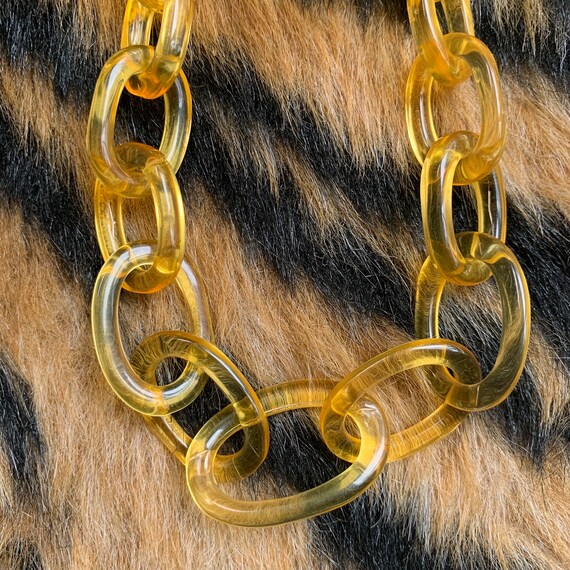 Retro Vintage Chunky Gold Yellow Lucite Chain Lin… - image 2