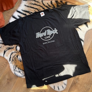 Vintage Hard Rock Cafe Barcelona Logo T-Shirt Black Short Sleeve Mens XL
