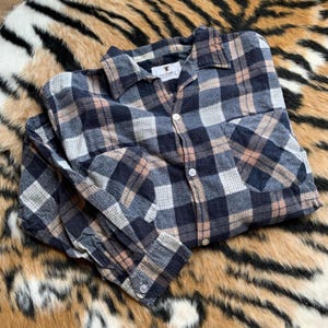 Vintage TC Navy Blue, Gray, and Mauve Cotton Plaid Flannel Button Up Shirt Size Medium
