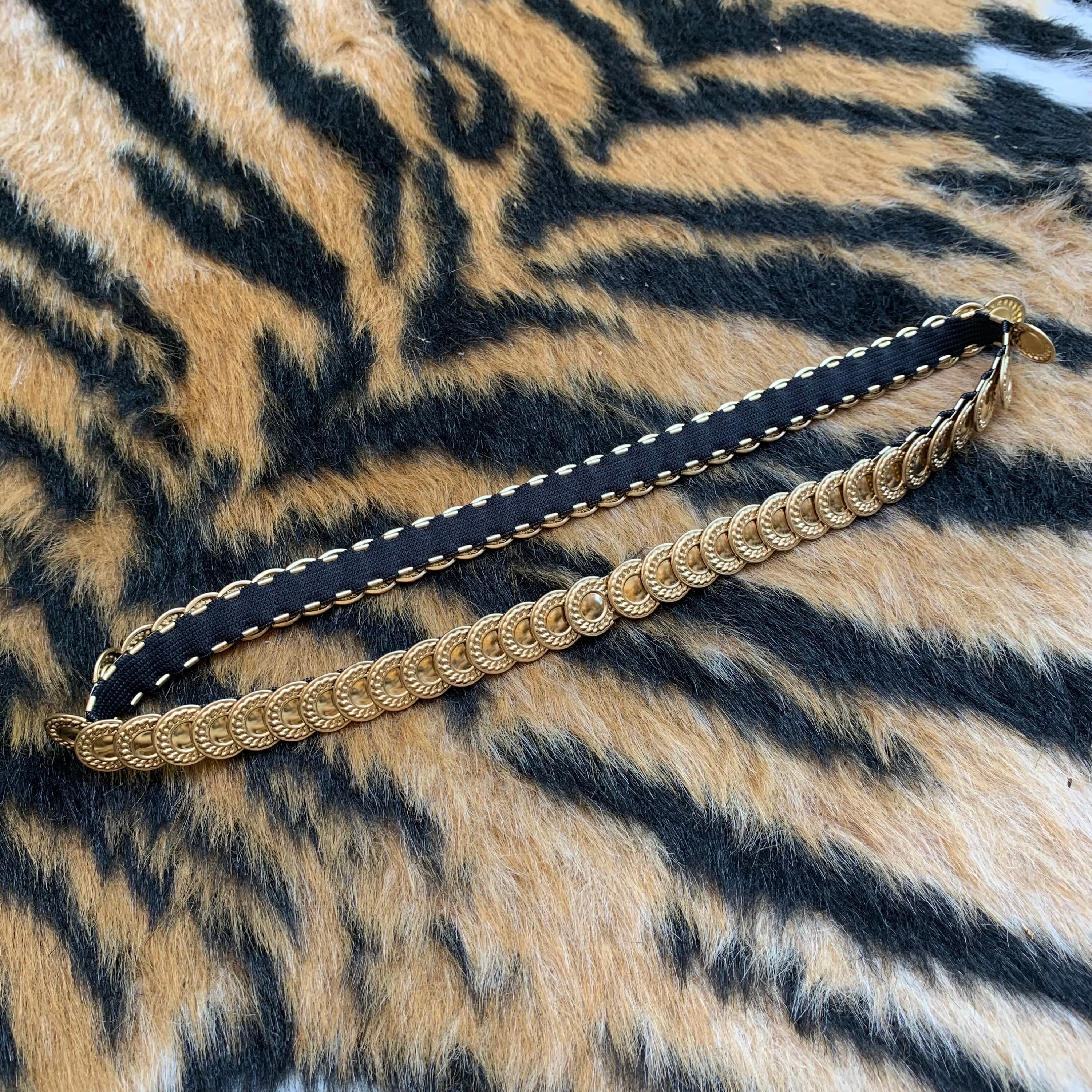 Vintage Boho Medallion Rope Belt Gold Tone Adjustable Tie Festival Summer 1960s Tan and Cream Macrame Loose Woven Belt. For Sale at  main image 2