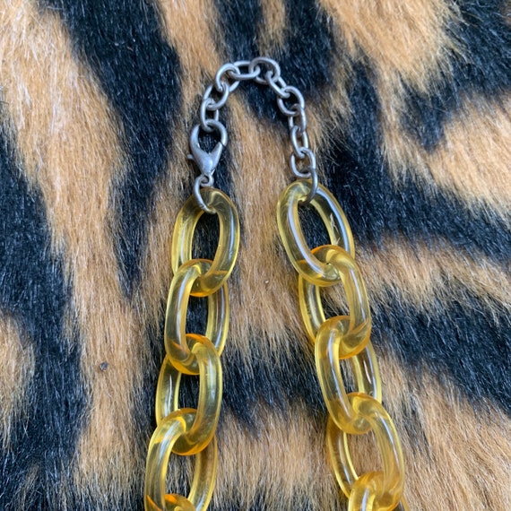 Retro Vintage Chunky Gold Yellow Lucite Chain Lin… - image 4