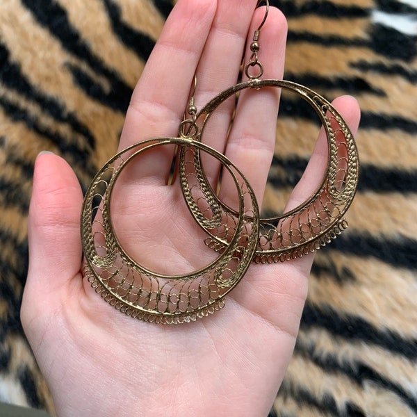 Pair of Vintage Gold Tone Ornate Metal Dangle Drop Earrings
