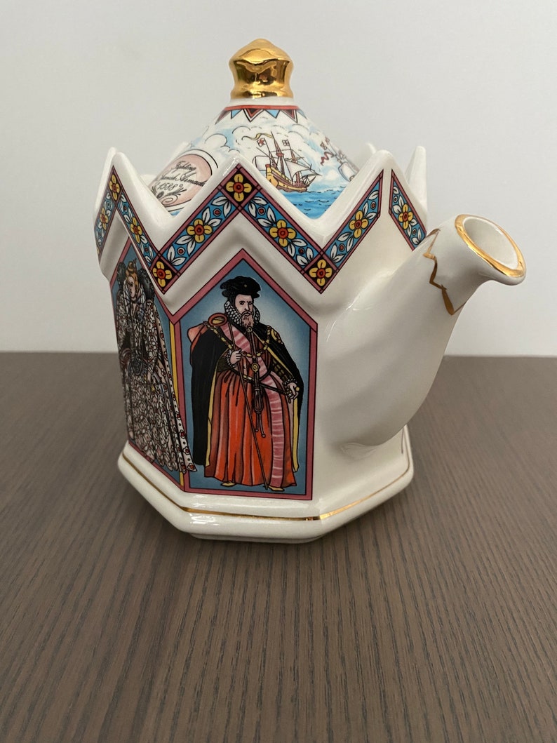 Sadler Collectable Teapot, Fighting the Spanish Armada 1588, Novelty Teapot, Made in England