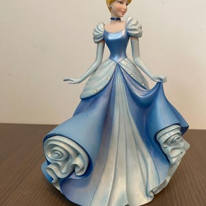 Cinderella figurine Disney - Enchanting Collection