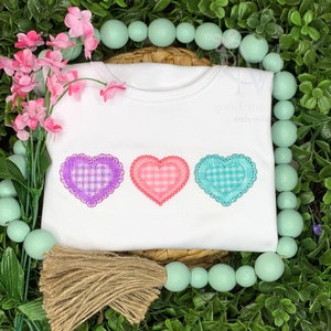 Applique Valentines Lacy Hearts Machine Embroidery Design