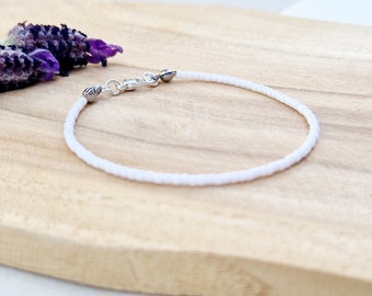 Beaded anklet for woman, Dainty beaded anklet, Stacking anklet, Minimalist white anklet