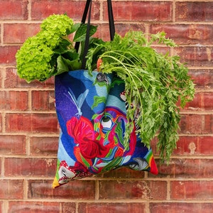 Psychedelic Dreams Cotton Tote Bag: Trippy Rainbow Skull Eco-Friendly Artistic Shopping Bag - Gift Idea for Nature Lovers and Free Spirits
